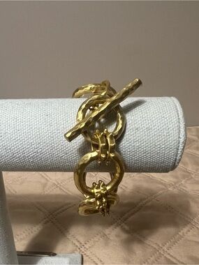 Julie Vos Gold-Tone Hammered Link Toggle Bracelet